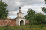 Святые ворота бывшего Троицкого монастыря в Суздале