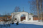 Святые ворота Васильевского монастыря в Суздале