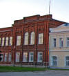 Здание бывшей женской гимназии в Суздале