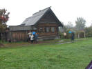 Изба крестьянина-середняка на территории Музея деревянного зодчества в Суздале